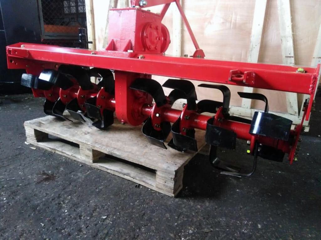 Почвофреза TS-160 УРАЛЕЦ захват 1,6 (Красная)