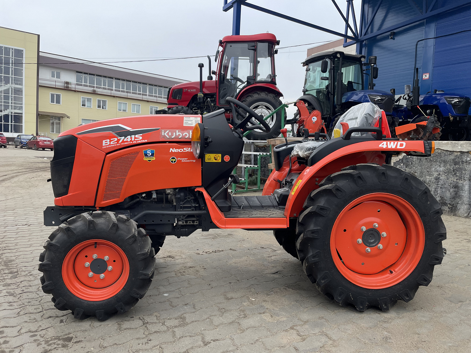 Минитрактор Kubota B2741S NeoStar