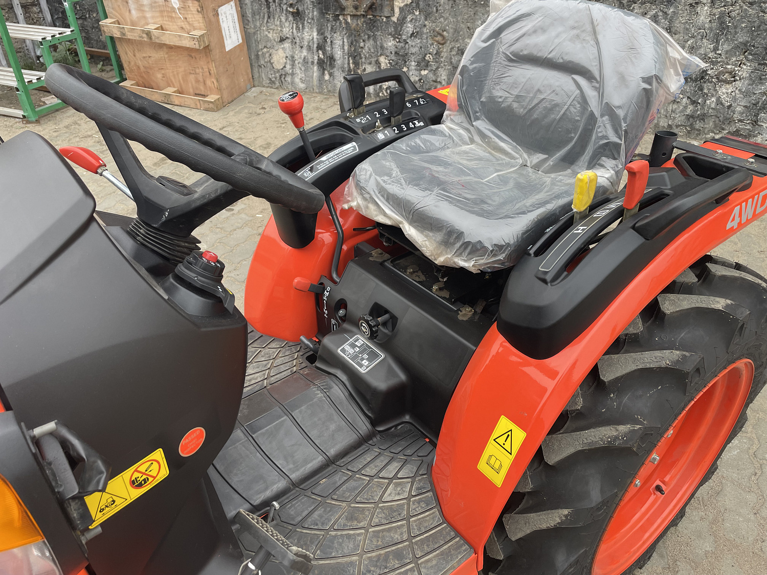 Минитрактор Kubota B2741S NeoStar